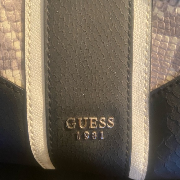 Guess Black and White Satchel - Picture 4 of 15
